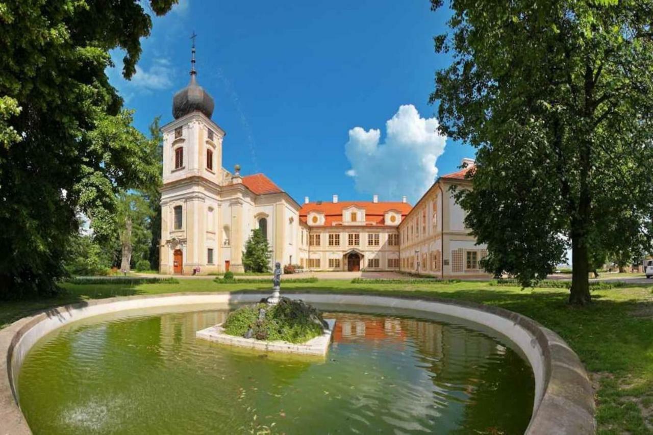 Adela'S Czech Village House Vsejany Екстериор снимка